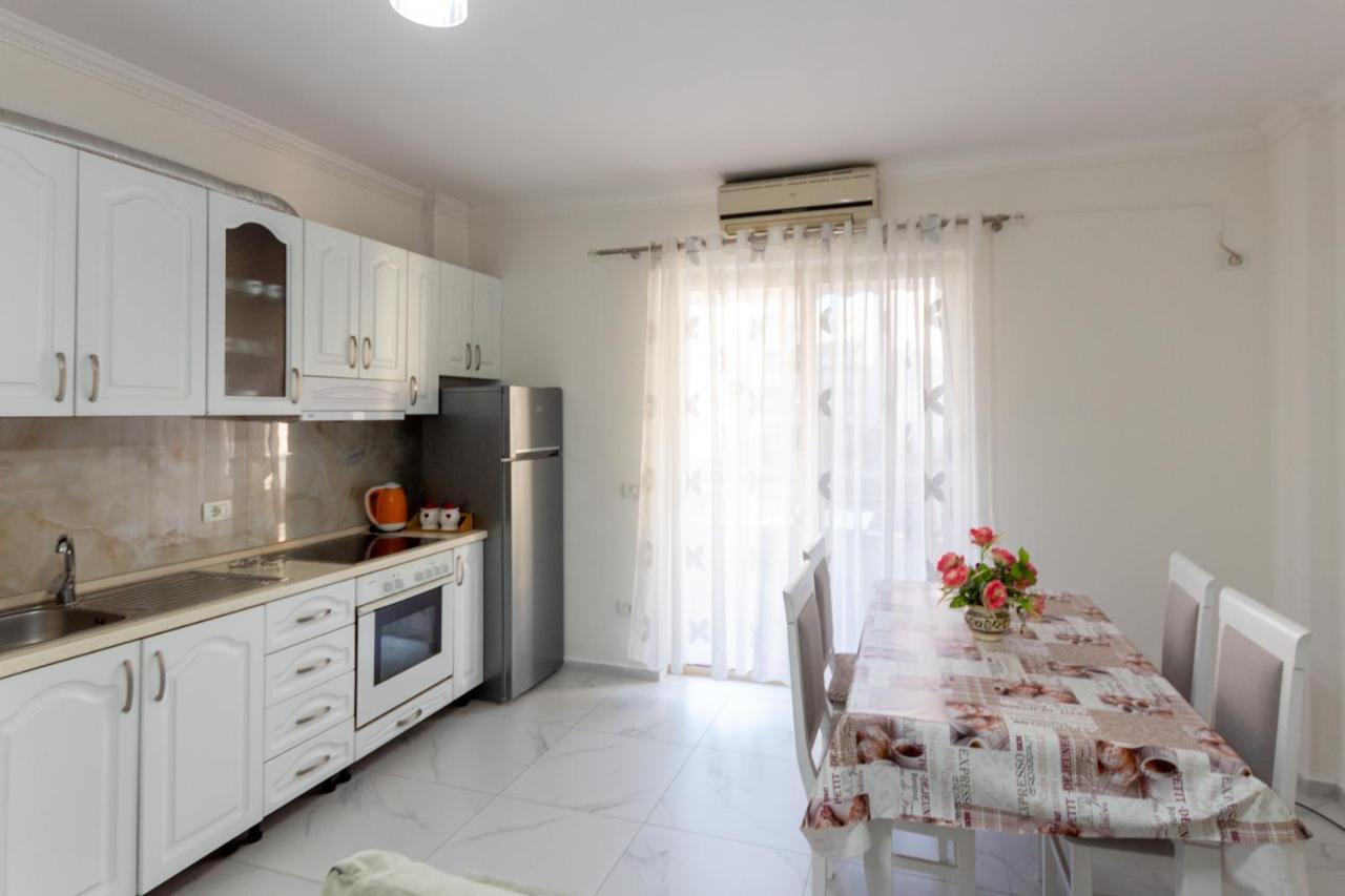 Comfortable Apartment Next To The Beach Durrës Eksteriør billede