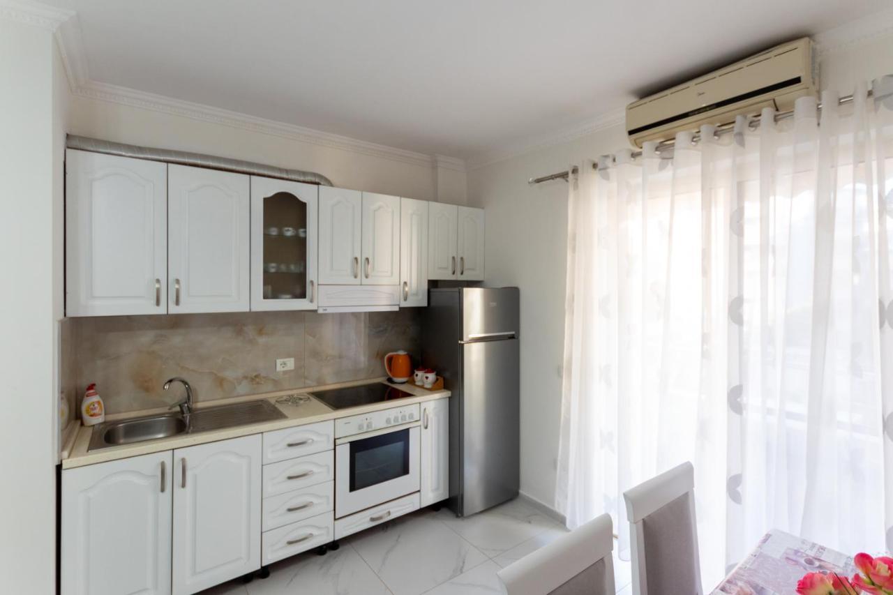 Comfortable Apartment Next To The Beach Durrës Eksteriør billede
